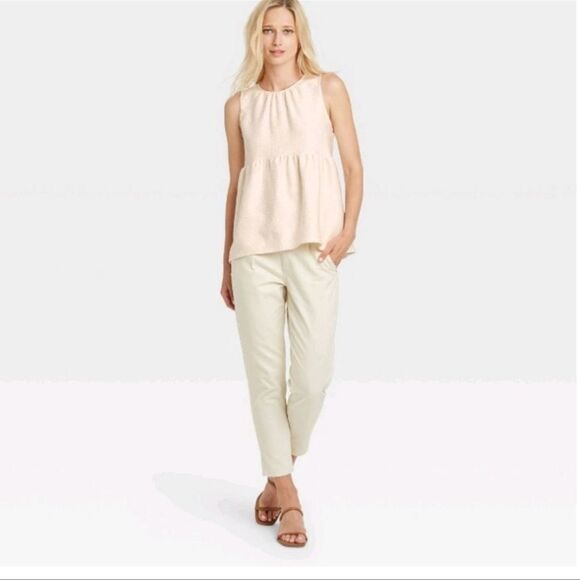 Who What Wear Birch White Textured Sleeveless Peplum Top with Double Back - Picture 1 of 6
